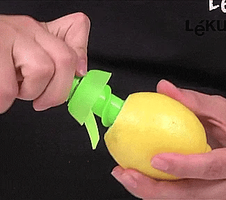 Lemon Sprayer & Citrus Lime Juicer- buy 1 get 1 free