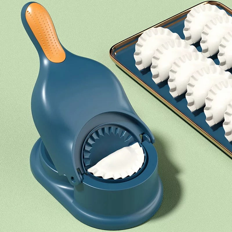 Puri Kachori & Gujiya/Karjikayi Maker+ Free 7 pcs Snack Cutter