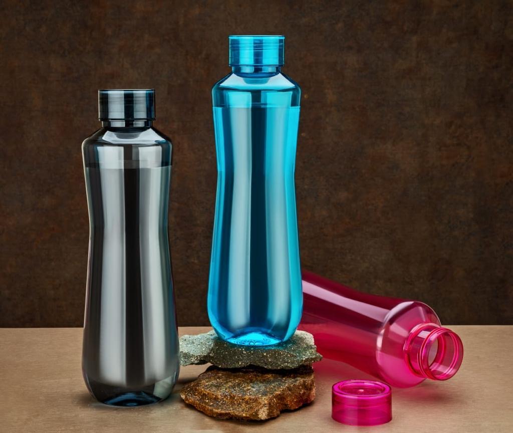 3 pcs. Plastic bottles