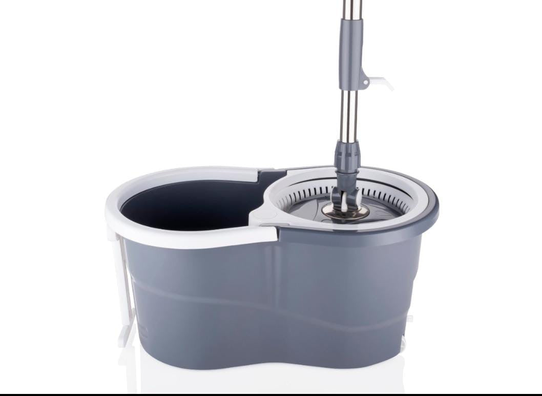 Spin Mop Bucket – convenient washing and wringing in one